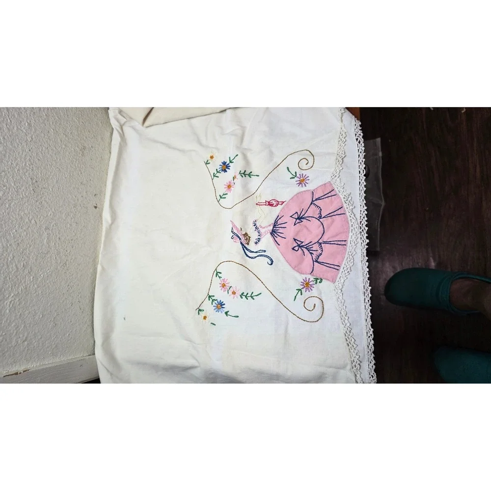 VTG Unbranded Embroidered 90s Y2k Pillowcase Set Cream Southern Belle Lace